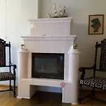 בית הארחה White 4*
