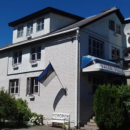 White Гостьовий будинок 4*