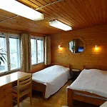White Külalistemaja 4*