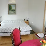 White Külalistemaja 4*