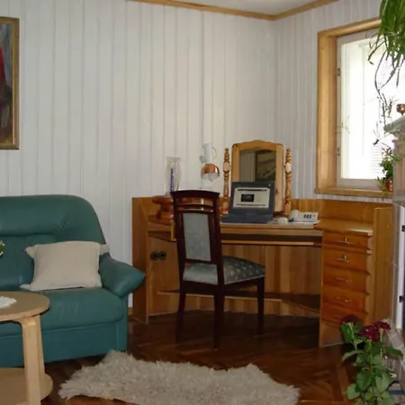 Külalistemaja White